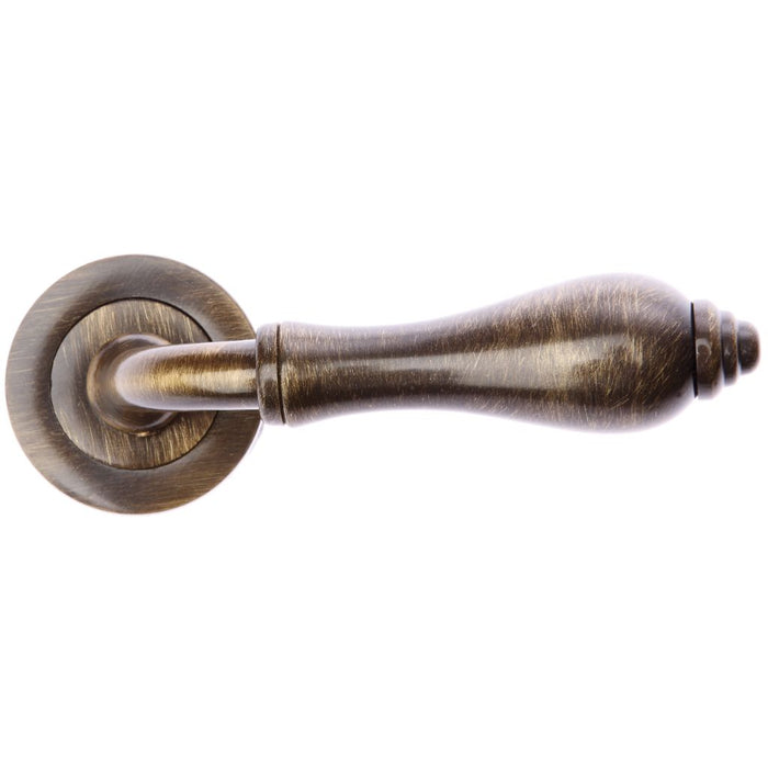 Antique Brass Maia Lever on 50mm Round Rose